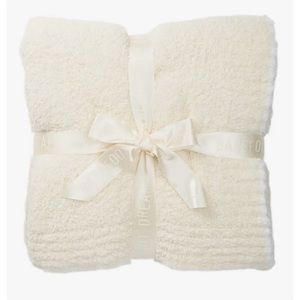 Barefoot dreams cream white throw nwt